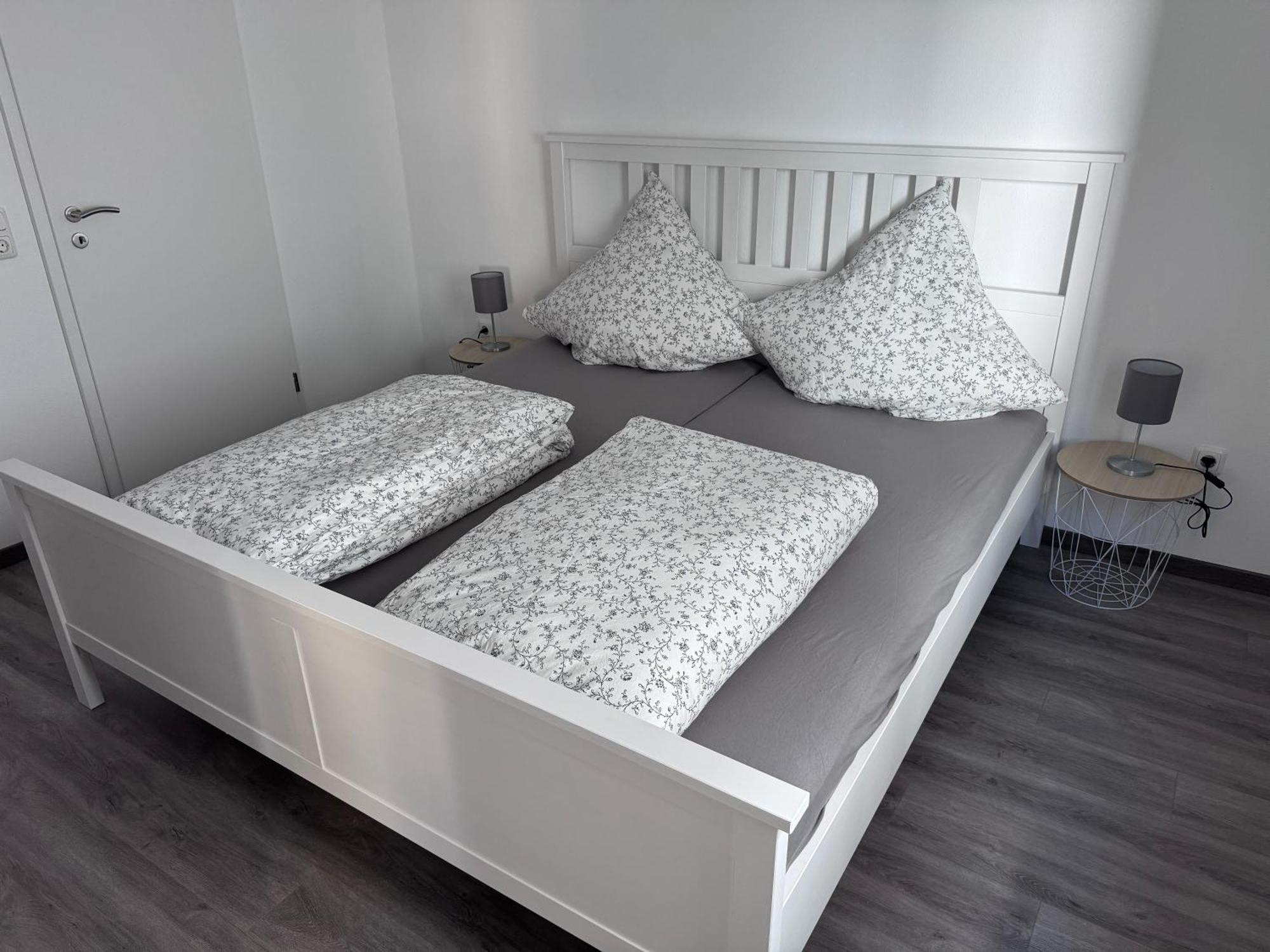 Ferienwohnung Direkt An Der Mosel Im Zentrum Von Zell Exteriér fotografie